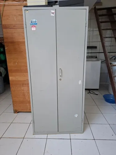 Oportunidade!! Armário de Aço 