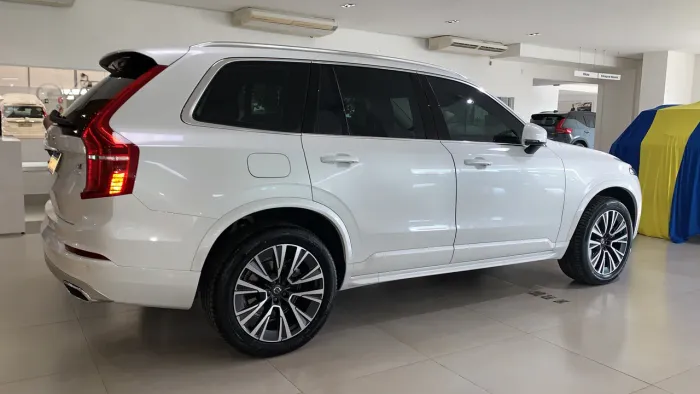 Volvo XC 90 T-6 Momentum 2.0 320cv 5P 2020