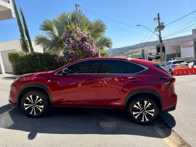 Lexus NX-300 H F-sport 2.5 16V Aut. 2019