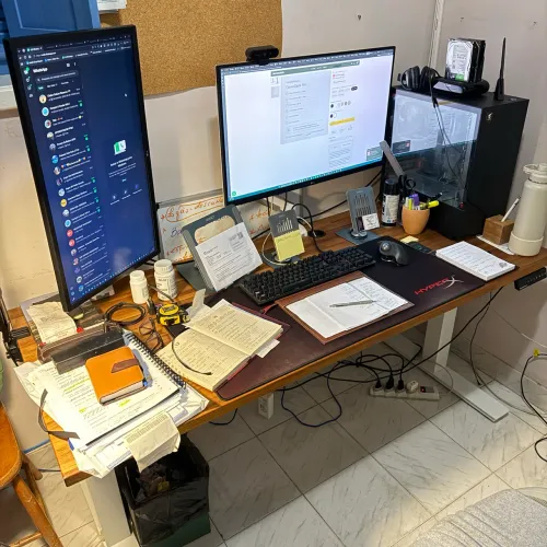 Mesa elétrica com regulagem de altura GENIODESK PRO - 160 x 70 - EXCELENTE ESTADO