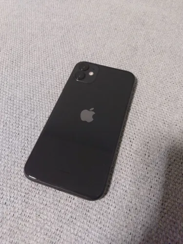Iphone 11 - 128GB - Preto (74% bateria)