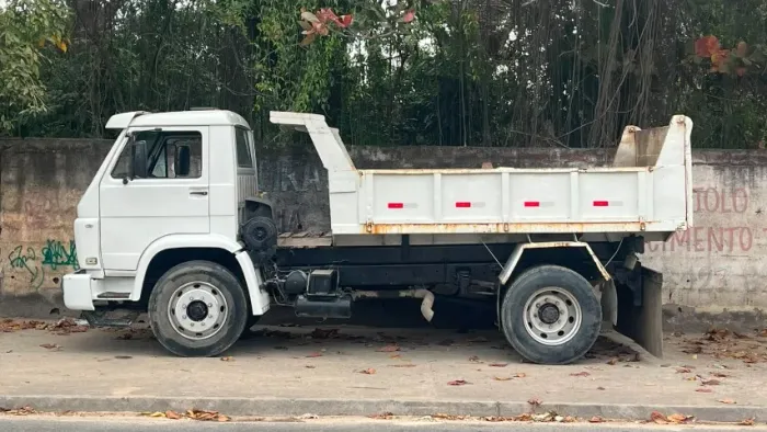 Caminhão vw toco caçamba abre lateral . Tel *