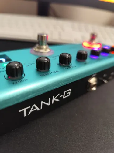 Pedaleira/Pedal para guitarra M-Vave Tank-G