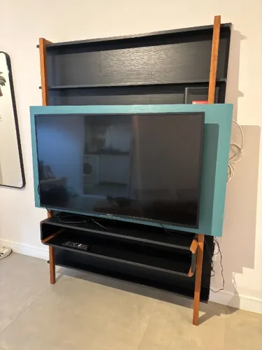 Rack de TV em ótimo estado!