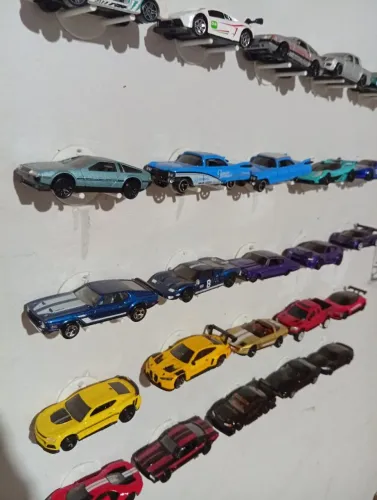 Carrinhos Hotwheels, RMZ...