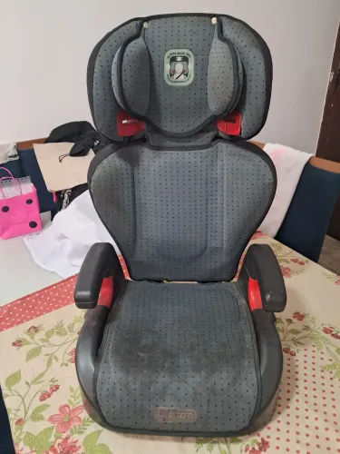 Cadeirinha de segurança para criança usado
