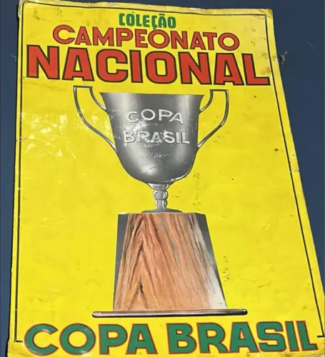 Álbum de figurinhas Copa Brasil 76 - Campeonato Nacional (Cartelão) Ed.Saravan em 1976