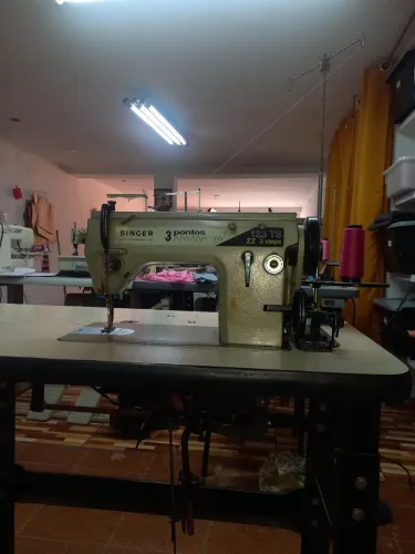 Máquina zigzag três pontinho 