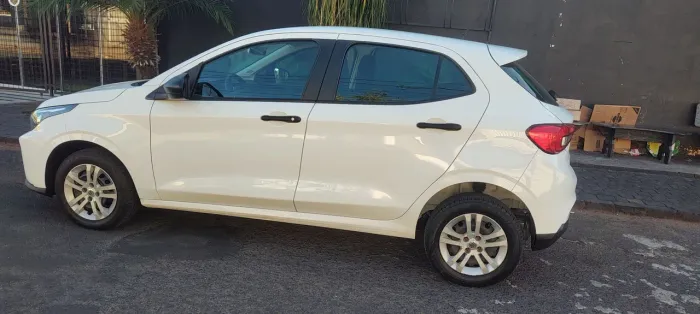 Fiat Argo 1.0 6V Flex. 2024
