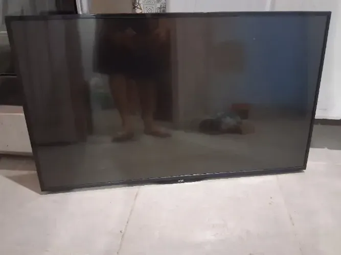 TV usada com defeito
