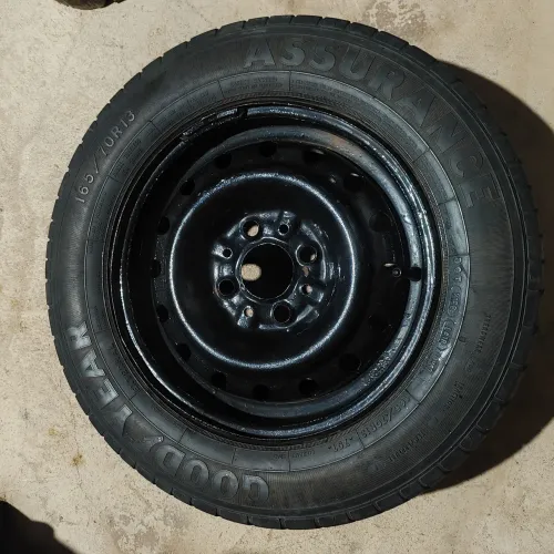 Vendo Roda Aro 13 Completo