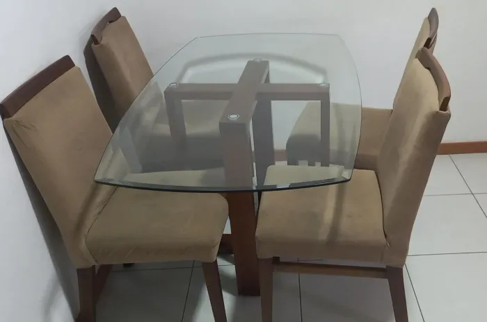 Mesa de vidro retangular