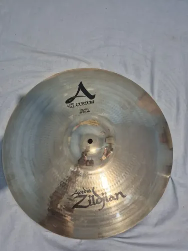 Prato de Ataque (Crash) zildijian A custom 18