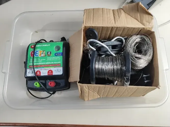 Kit Completo Cerca Elétrica para Animais - Hastes Quadradas de Alumínio + Acessórios