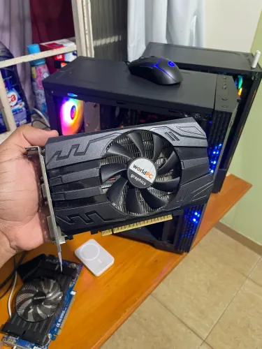 GTX 750 4GB