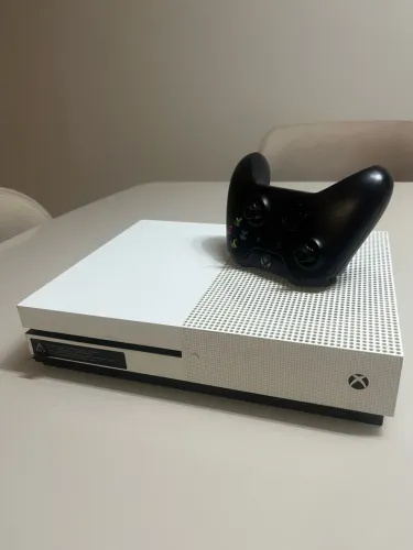 Xbox One S 1TB