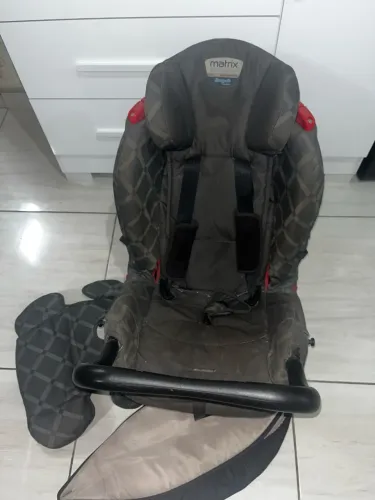 Cadeirinha de criança para carro 