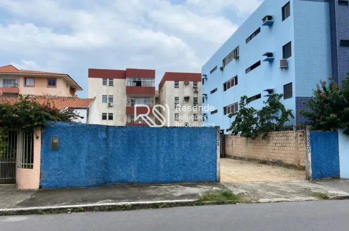Lote / Terreno de Bairro Para Vender no bairro Jatiúca em Maceió