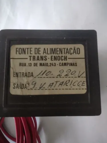 Fonte de alimentação 9V para o videogame da marca Atari 