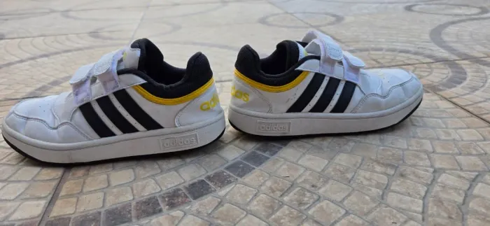 Tênis adidas infantil