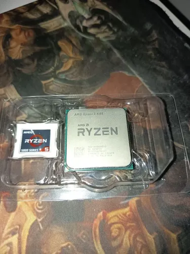 Ryzen 3 4100 pouco usado - funcionando perfeitamente 