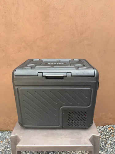 GELADEIRA PORTÁTIL PHILIPS 46L - SEMINOVA