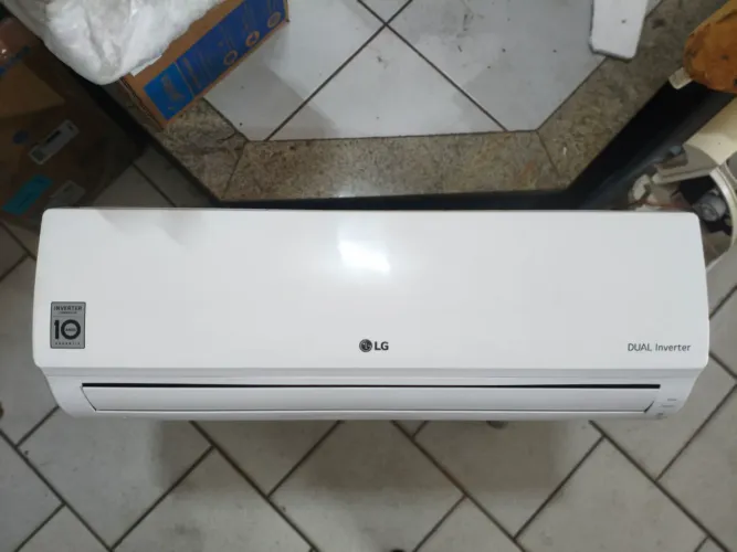 LG Dual inverter 9 mil BTUs 