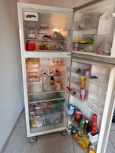 Vende-se geladeira dúplex Frost free 430L