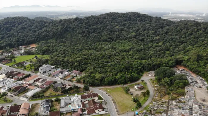 Proximo ao centro e Rodovia 101