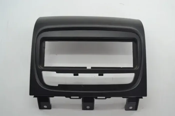 Moldura Central Painel Radio Fiat Strada 2012 Original Preto