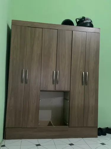 Guarda roupa sem gaveta