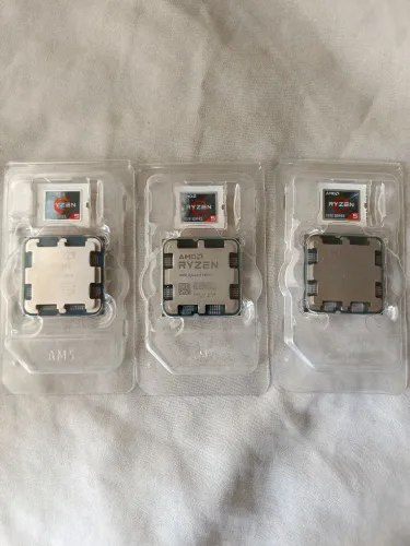 3 processadores DDR5 9600x e 7600