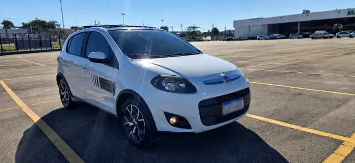 Fiat Palio Sporting 1.6 Flex 16V 5P 2014