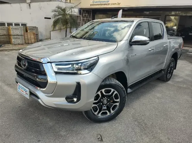 Toyota Hilux CD SRX 4X4 2.8 TDI 16V Diesel Aut. 2024