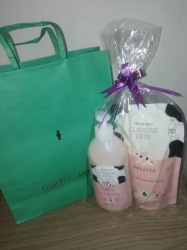 Kit 1 hidratante corporal 400ml + 1 refil deleite 350ml