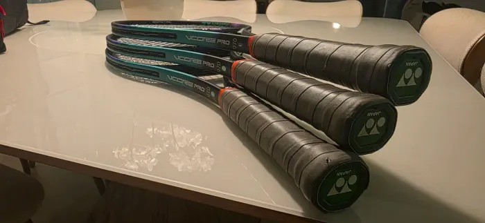 Raquetes Yonex Vcore Pro 97D - L3