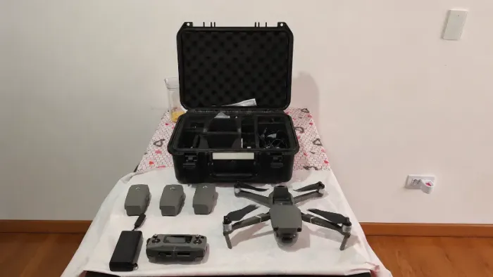 DJI Mavic 2 Pro - Completo com Case e Acessórios