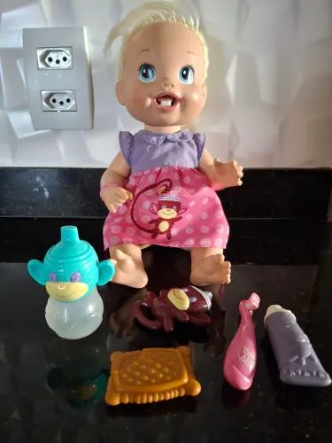 Boneca Baby Alive primeiros dentinhos