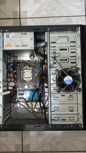 PC I3 2120 + 4gb DDR3 Kingston + Placa Mãe Asus + Gabinete + Fonte + Cooler - Sem HD