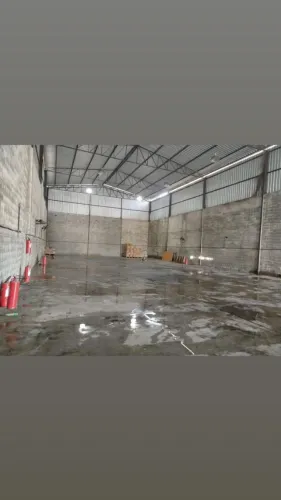 Vendo Galpão 600 m2 na avenida brasil , otima localição facil acesso as principais vias.