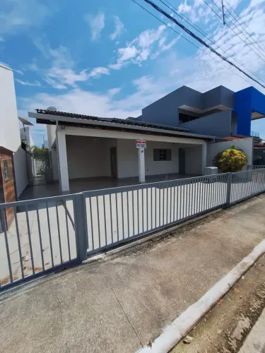 Condomínio Alphaville da Rio Madeira, casa pra locação 3 qtos, bairro nova Esperança - Por