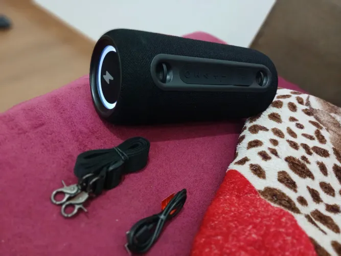 Vendo caixa de som aiwa nova na caixa