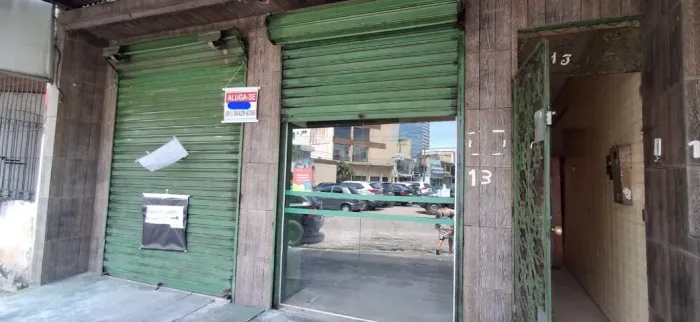 Ponto comercial na Travessa das Mercedes, 13. Bairro de São Braz, 38m². 