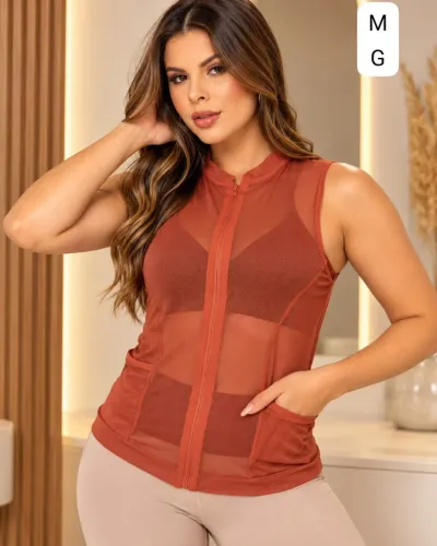 Colete de tule com bolso na frente e zíper