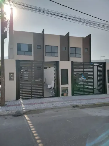SOBRADO COM 02 SUITES, EM ITAPEMA, ACEITA FINANCIAMENTO!!! Morretes