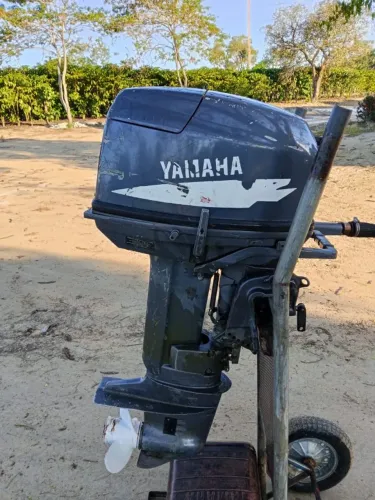 motor barco yamaha 25hp 2013