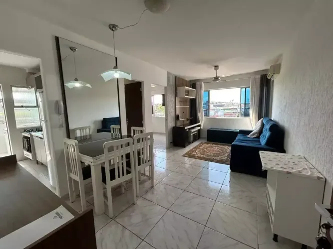 1 quarto - EXCELENTE LOCALIZAÇÃO-PRÓXIMO AO GIASSI - Campinas - São José - SC