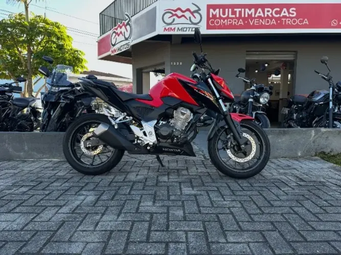 Honda CB300f Twister ABS 2025