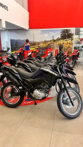 NXR Bros 160 CBS