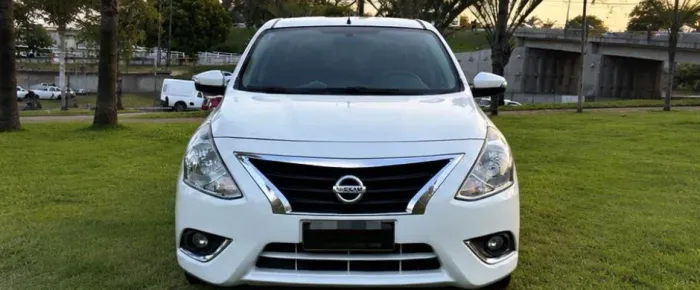 Nissan Versa SL 1.6 16V Flexstart 4P Aut. 2017